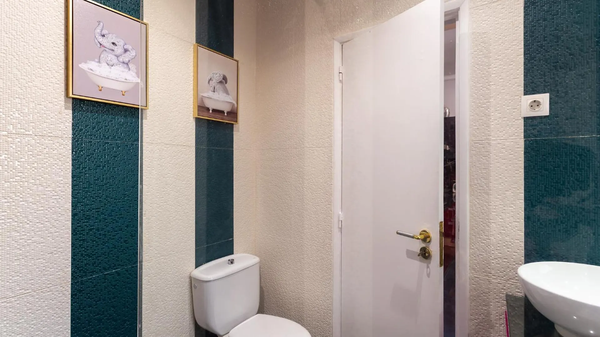 Central Lisbon Vintage & Modern Apartment