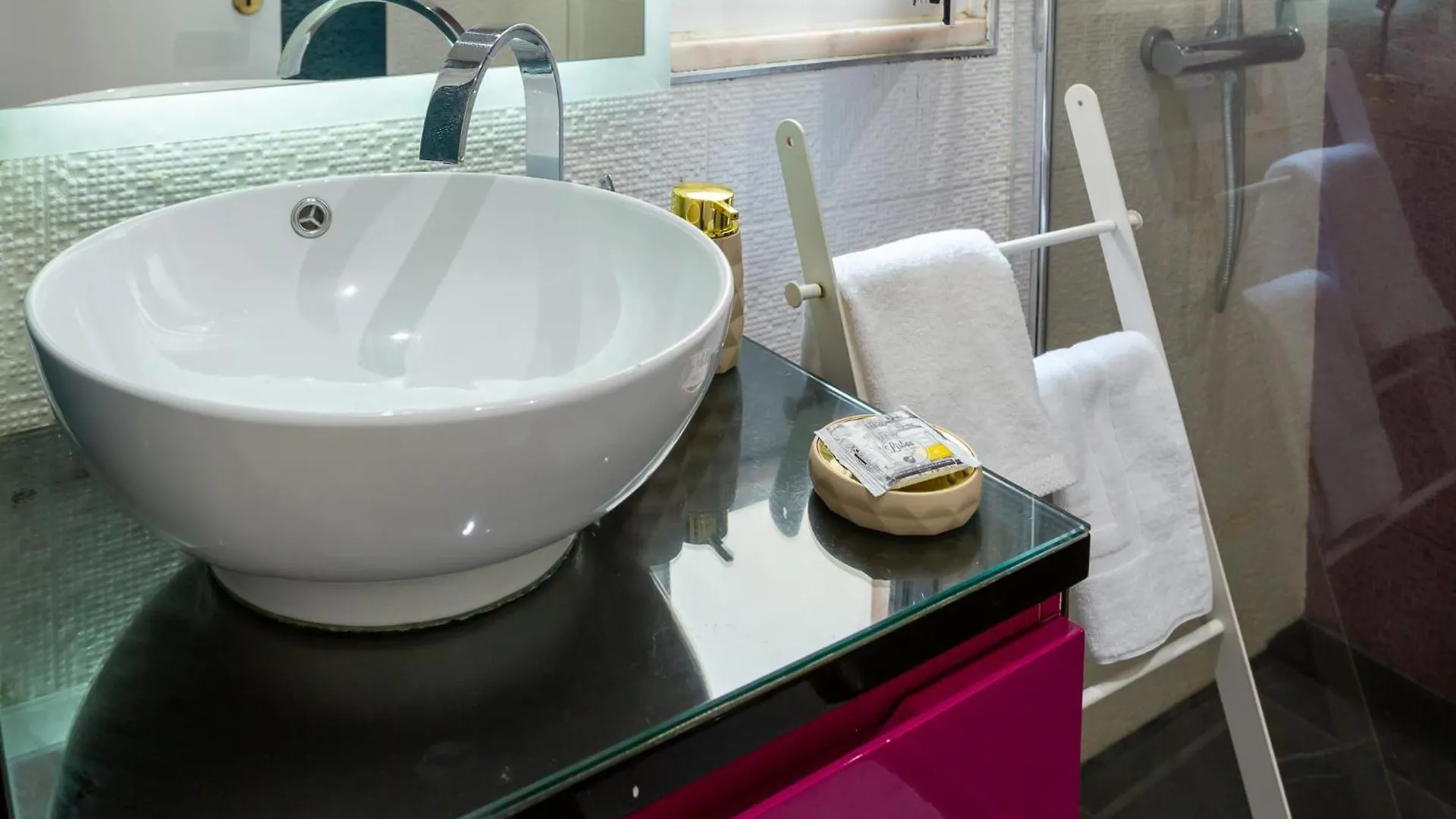 Central Lisbon Vintage & Modern Apartment